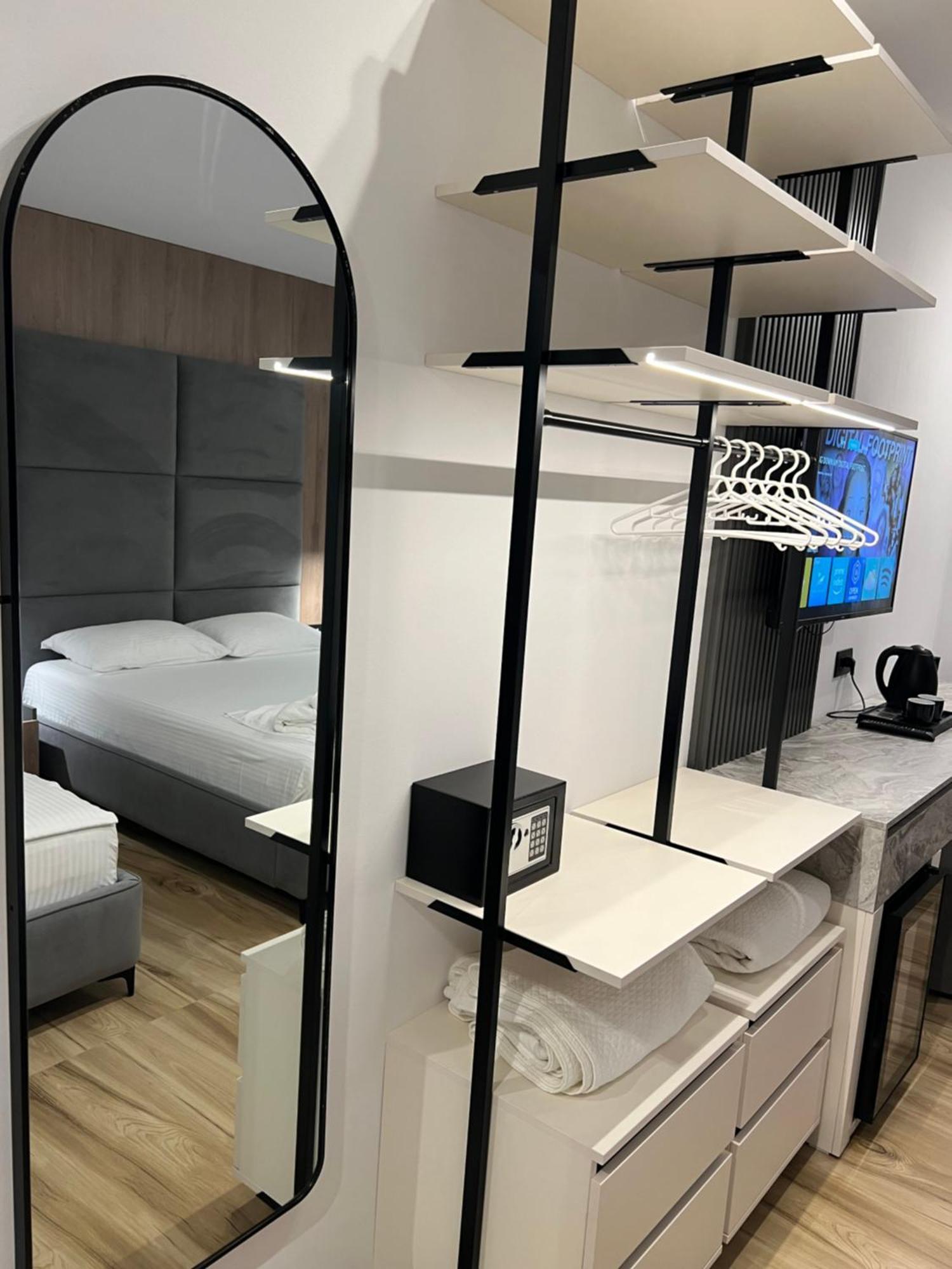 Hotel Resol 2 Ksamil Kültér fotó